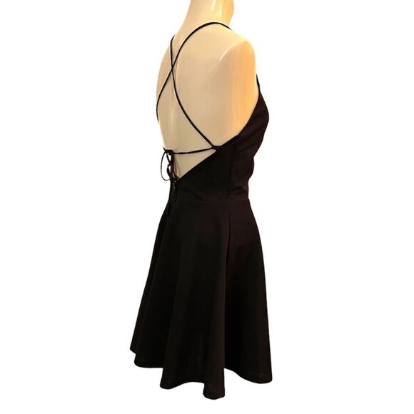 TRAC Crisscross Tie Exposed Back Fit & Flare Mini Party Dress - Picture 5 of 11